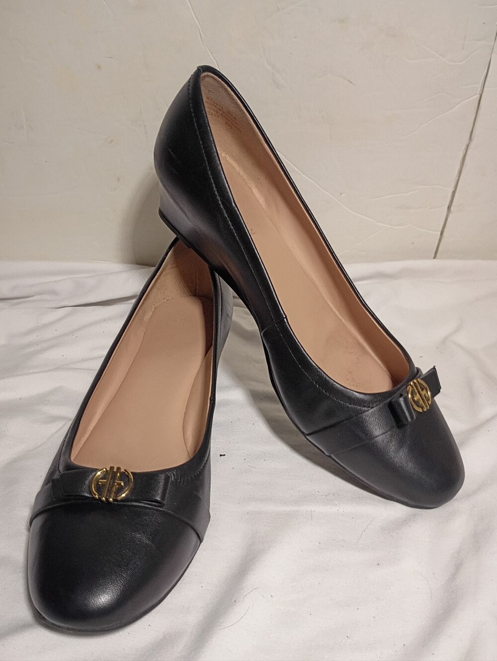 Cole Haan Women's Go-To Malta Bow Wedge Pumps Size 6.5B